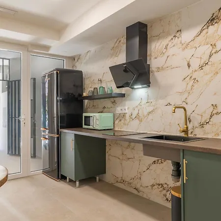 Ag7 Loft Espaciosos Estudios Con Terraza Cercanos Al Metro Zona Ayora * فالنسيا