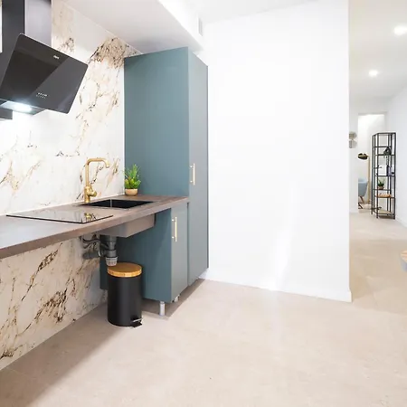 Ag7 Loft Espaciosos Estudios Con Terraza Cercanos Al Metro Zona Ayora شقة فالنسيا