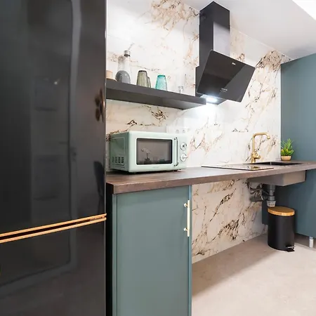 Ag7 Loft Espaciosos Estudios Con Terraza Cercanos Al Metro Zona Ayora Apartment