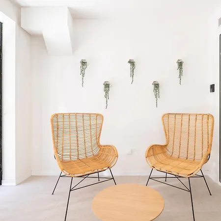 Ag7 Loft Espaciosos Estudios Con Terraza Cercanos Al Metro Zona Ayora Valencia