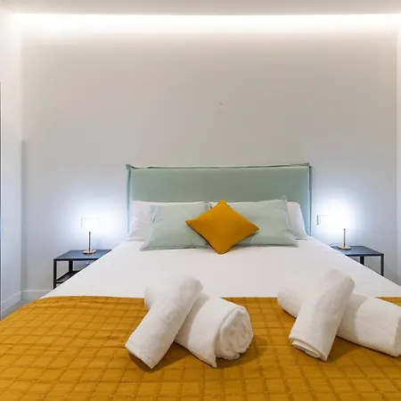 Ag7 Loft Espaciosos Estudios Con Terraza Cercanos Al Metro Zona Ayora Valencia
