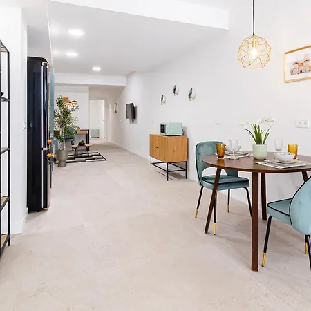 Ag7 Loft Espaciosos Estudios Con Terraza Cercanos Al Metro Zona Ayora Apartman *