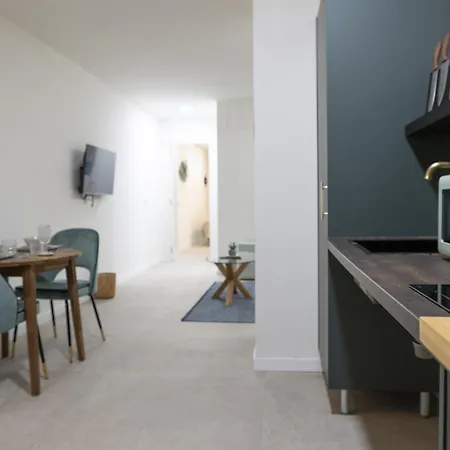 Apartment Ag7 Loft Espaciosos Estudios Con Terraza Cercanos Al Metro Zona Ayora Valencia