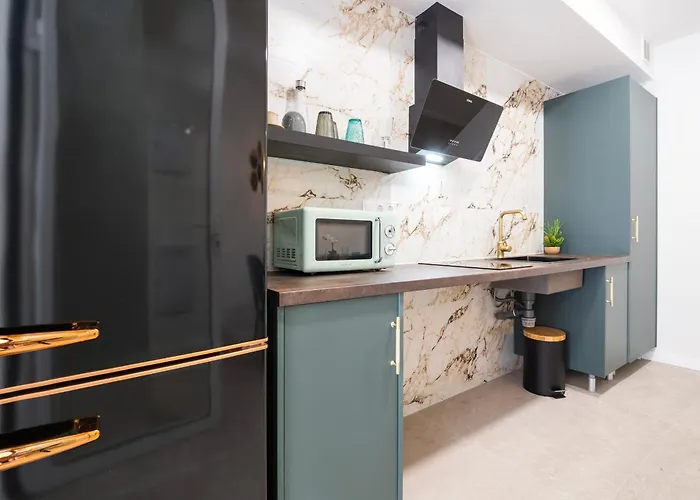 Ag7 Loft Espaciosos Estudios Con Terraza Cercanos Al Metro Zona Ayora Apartment