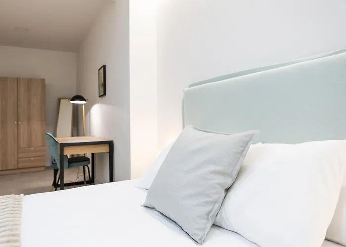 Ag7 Loft Espaciosos Estudios Con Terraza Cercanos Al Metro Zona Ayora Apartment