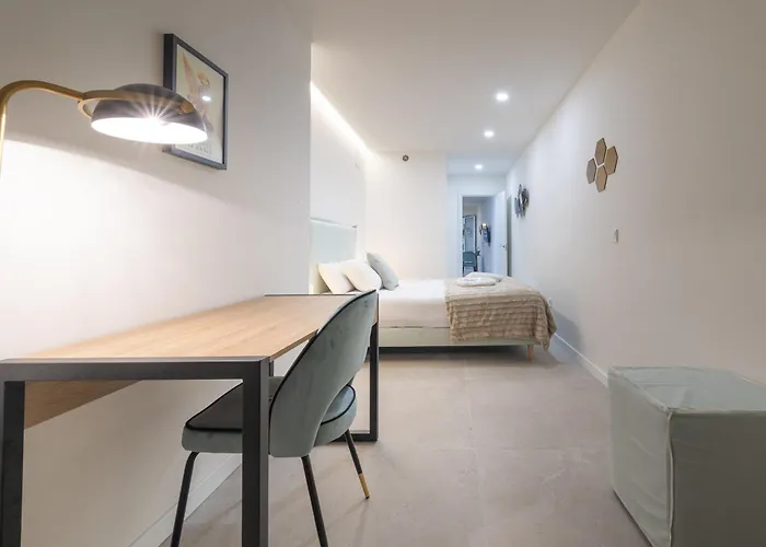 Ag7 Loft Espaciosos Estudios Con Terraza Cercanos Al Metro Zona Ayora Valencia