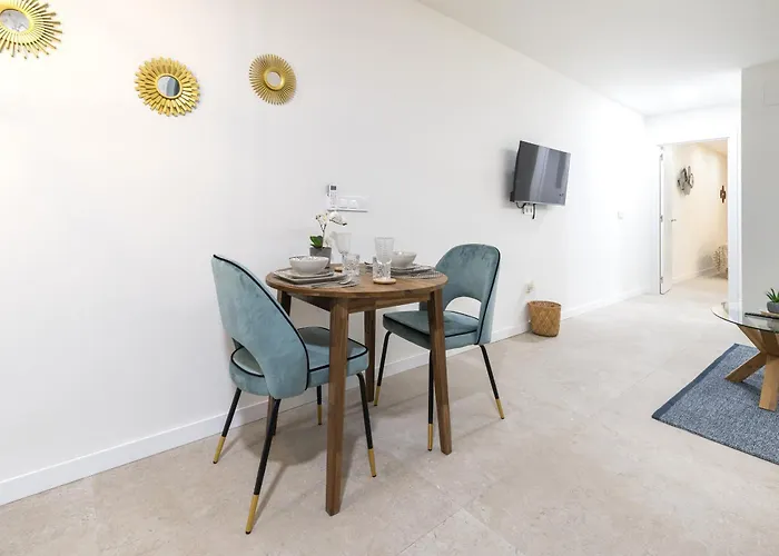 Ag7 Loft Espaciosos Estudios Con Terraza Cercanos Al Metro Zona Ayora Apartment *